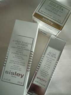 �~������E�E�E��