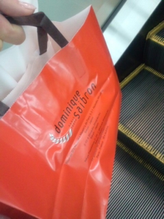 ������E�E�E��