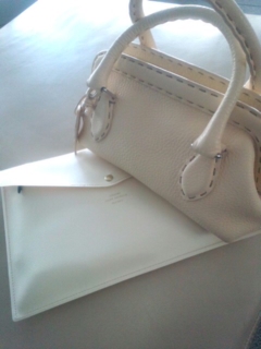 �y�j����