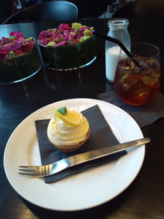 �m�n�l�t��