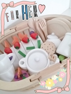 �i���j���ɁB