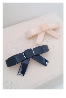 ���{���B